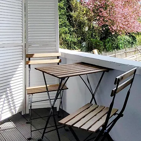 Apartment Suedwind - Beautiful Premium With 2 Bedrooms Near Rhine Falls & Zurich Airport In Klettgau Weisweil (Klettgau)