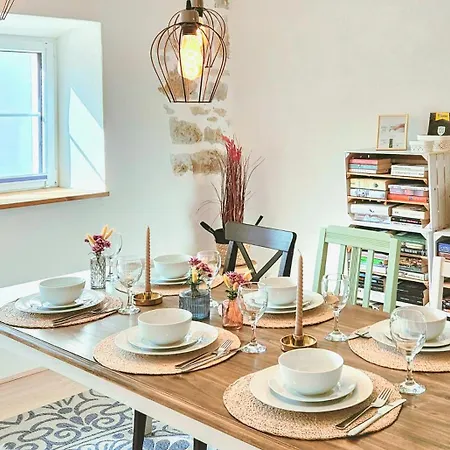 Апартаменты Suedwind - Beautiful Premium With 2 Bedrooms Near Rhine Falls & Zurich Airport In Klettgau