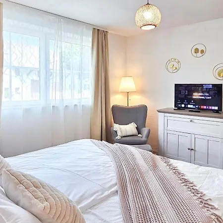 Suedwind - Beautiful Premium With 2 Bedrooms Near Rhine Falls & Zurich Airport In Klettgau Weisweil (Klettgau)