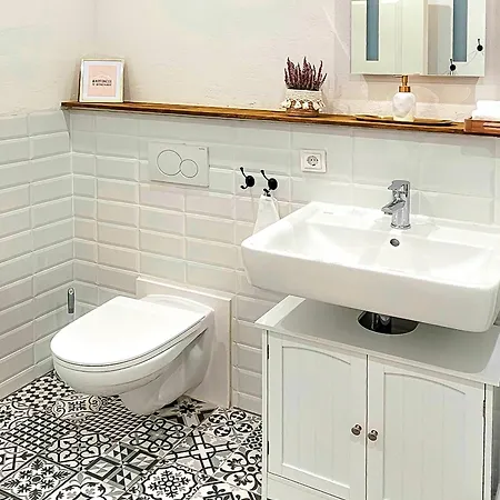 Südwind - Beautiful Premium With 2 Bedrooms Near Rhine Falls&zurich Airport In Klettgau Apartamento Weisweil (Klettgau)