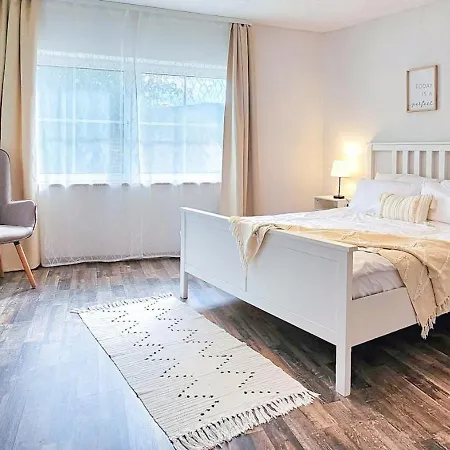Near Rhine Falls Perfect For Families Ev Charger Apartment Weisweil (Klettgau)